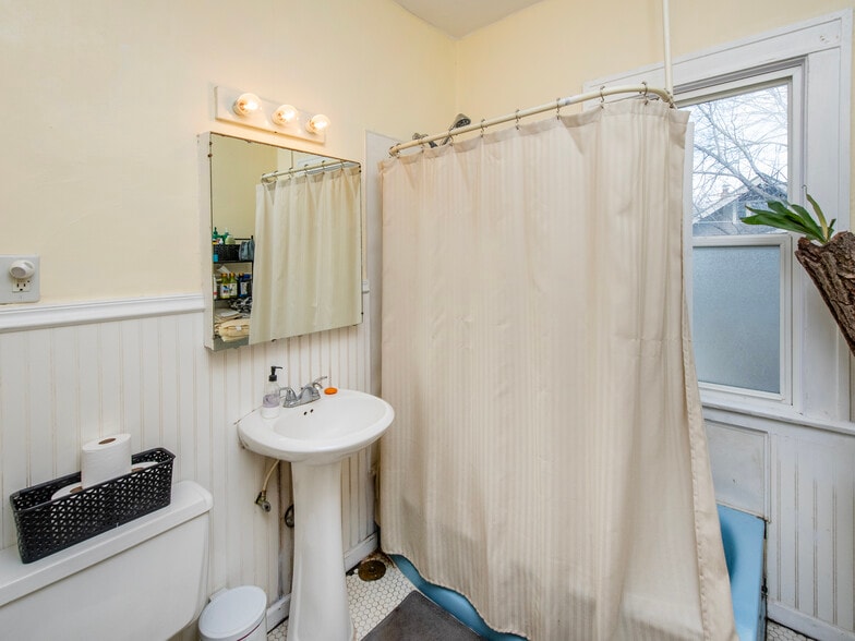 More Photos Of 1733 Selby Ave, Saint Paul Apartments For Sale