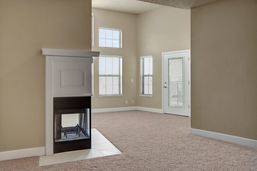 More Photos Of 8617 Edinbrook Xing, Brooklyn Park Apartments For Sale