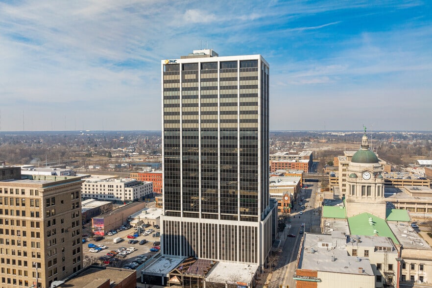 More Photos Of 110 W Berry St, Fort Wayne Office For Lease