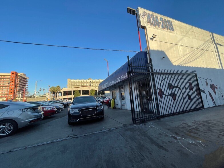More Photos Of 110 W 8th St, National City Auto Dealership For Lease