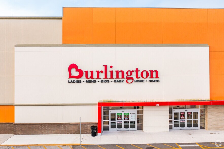 More Photos Of 130 E Altamonte Dr, Altamonte Springs Unknown For Lease