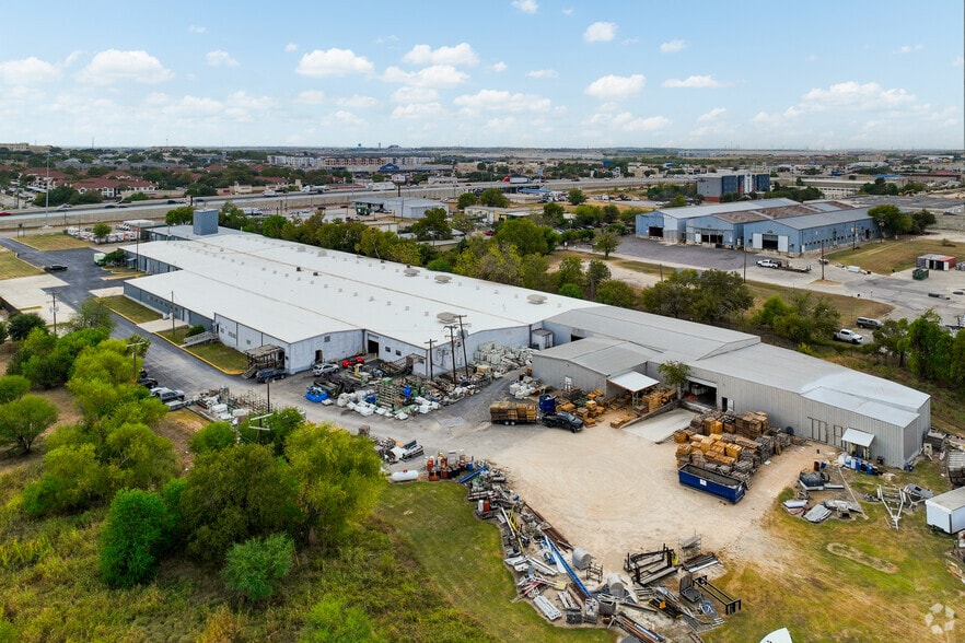 More Photos Of 1942 S Interstate 35, San Marcos Warehouse For Sale