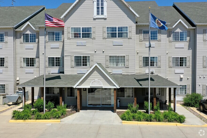 More Photos Of 4323 Highway 52 N, Rochester Hotel For Sale