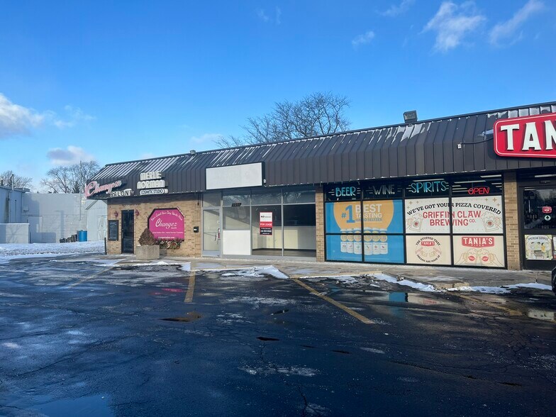 More Photos Of 3202-3210 Crooks Rd, Royal Oak Unknown For Lease