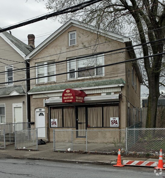 More Photos Of 3956 Victory Blvd, Staten Island Storefront Retail Residential For Lease
