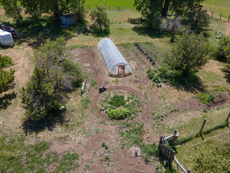 More Photos Of 15682 Highway 395, Lakeview Land For Sale