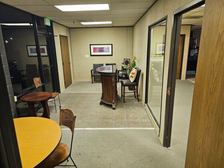 More Photos Of 415 Neil Armstrong, Salt Lake City Light Manufacturing For Sale