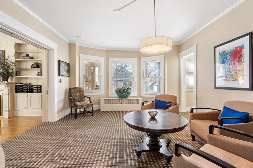 More Photos Of 1201 E Walnut St, Springfield Loft Creative Space For Sale