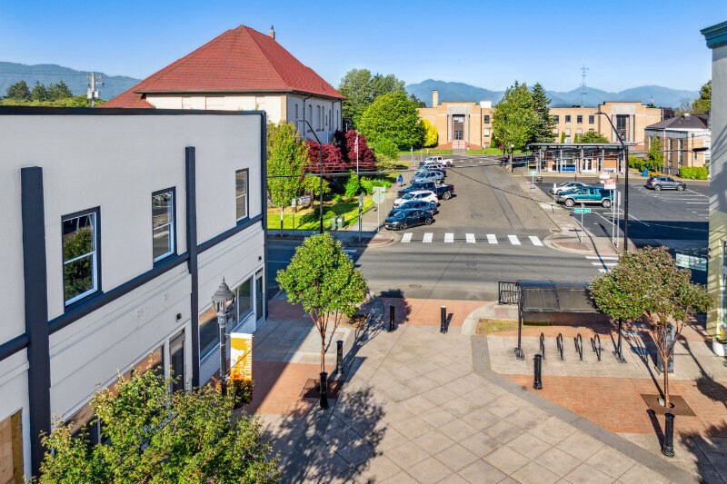 More Photos Of 115 Main Ave, Tillamook General Retail For Lease