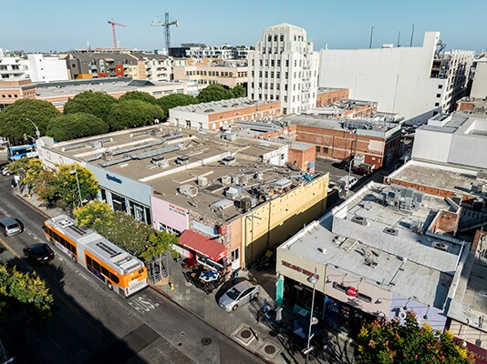 More Photos Of 318-320 Santa Monica Blvd, Santa Monica Restaurant For Lease