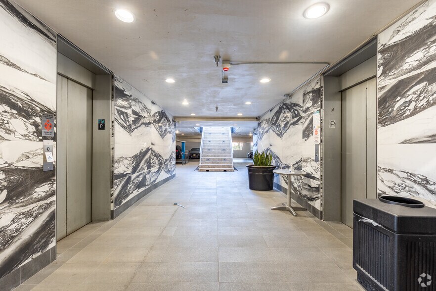 More Photos Of 10801 National Blvd, Los Angeles Office For Lease