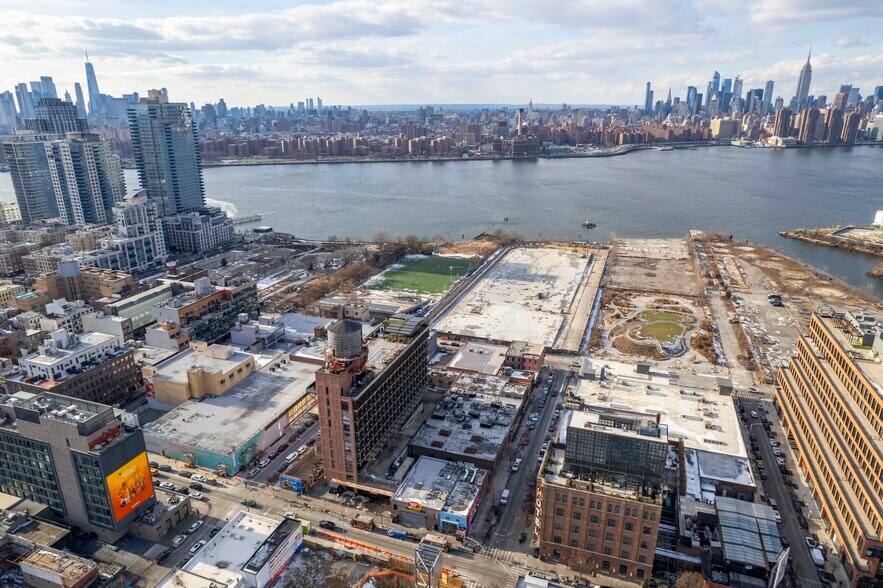 More Photos Of 54-60 N 11th St, Brooklyn Warehouse For Lease