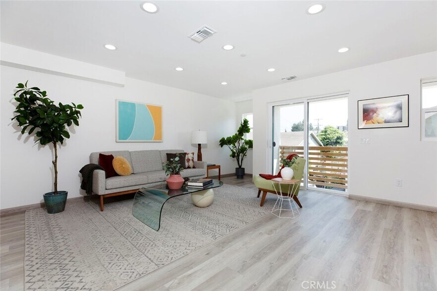 More Photos Of 1754 N Berendo St, Los Angeles Apartments For Sale