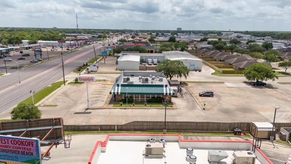 More Photos Of 4201 N Navarro St, Victoria Fast Food For Sale