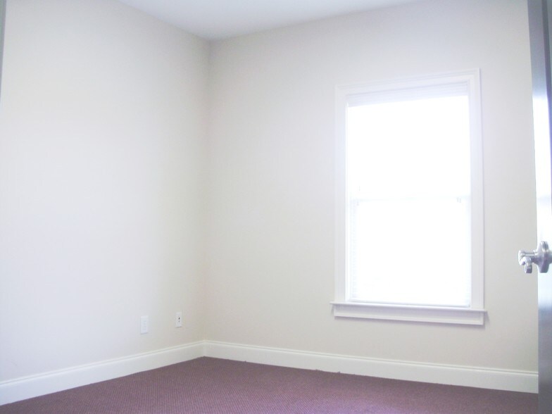 More Photos Of 5400 Laurel Springs Pky, Suwanee Office For Sale