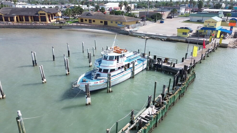 Primary Photo Of 510 E Queen Isabella Blvd, Port Isabel General Retail For Sale