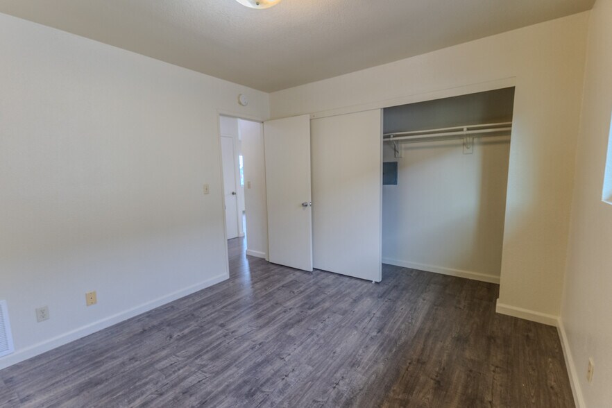 More Photos Of 390 Del Mar Ave, Chula Vista Apartments For Sale