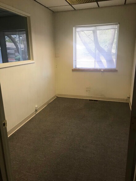 More Photos Of 2720 Wrondel Way, Reno Office For Lease