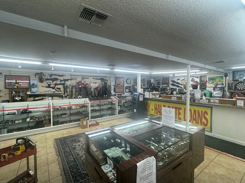 More Photos Of 2054 Gulf to Bay Blvd, Clearwater Unknown For Lease