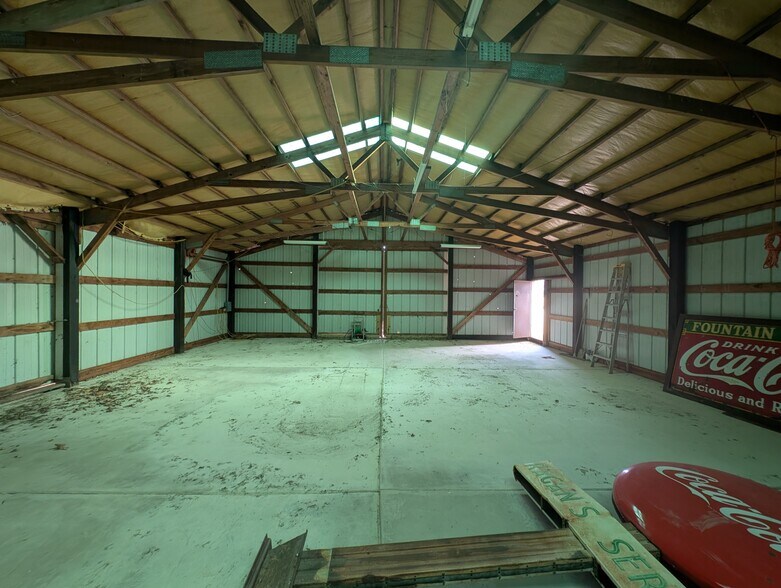 More Photos Of 9815 W US Highway 150, Edwards Industrial For Sale