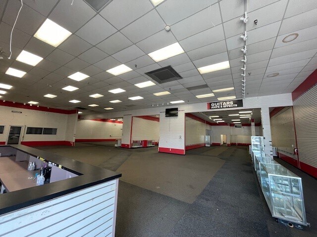 More Photos Of 95 Amity Rd, New Haven Storefront Retail Office For Sale