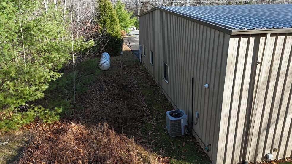 More Photos Of 1285 Purdytown Tpke, Hawley Warehouse For Sale
