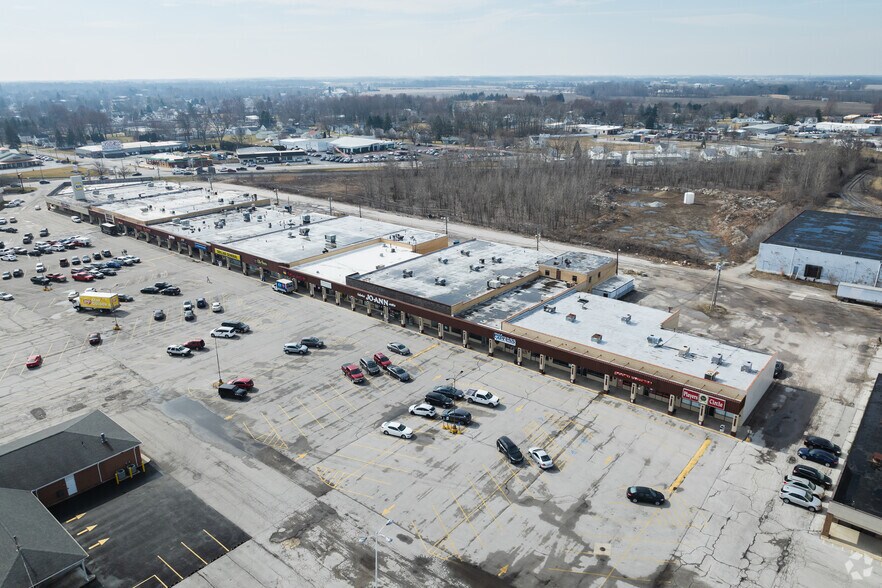 More Photos Of 1044-1306 Oak Harbor Rd, Fremont General Retail For Lease