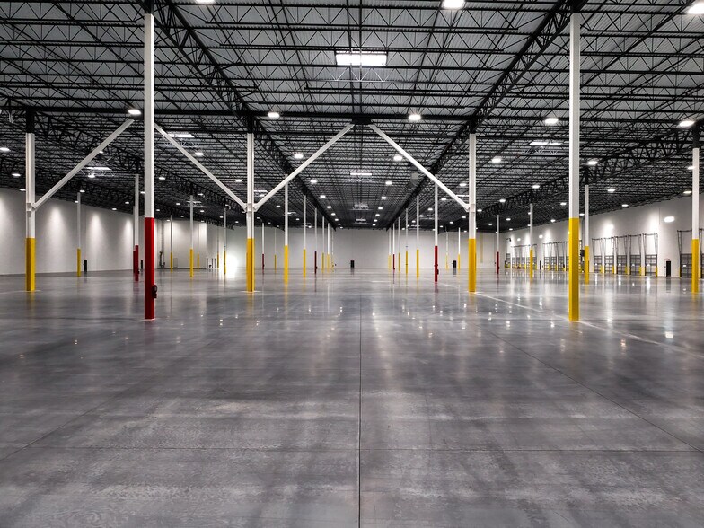 More Photos Of 1850 Continental Blvd, Charlotte Warehouse For Lease