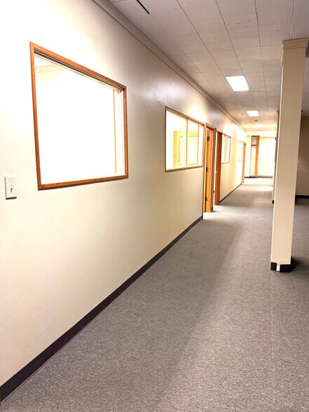 More Photos Of 1225 7th St, Columbus Manufacturing For Lease