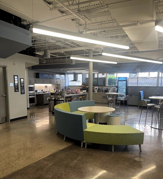 More Photos Of 7926 S Platte Canyon Rd, Littleton Office For Sale