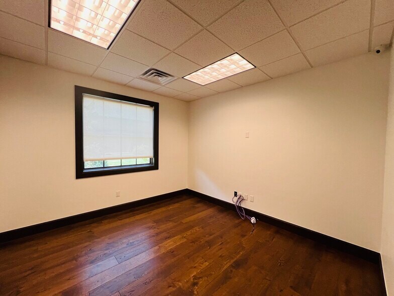 More Photos Of 5716 NW 135th St, Oklahoma City Medical For Lease