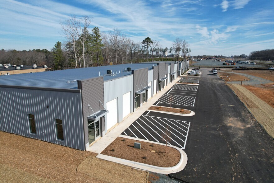 More Photos Of 354 Acme Dr, Monroe Warehouse For Lease