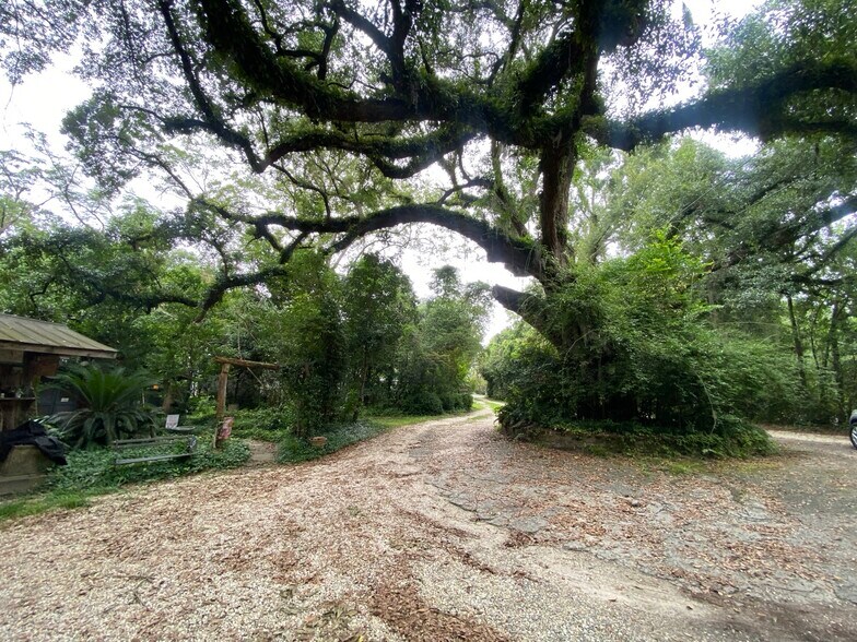 More Photos Of 306 E Doty Ave, Summerville Land For Sale