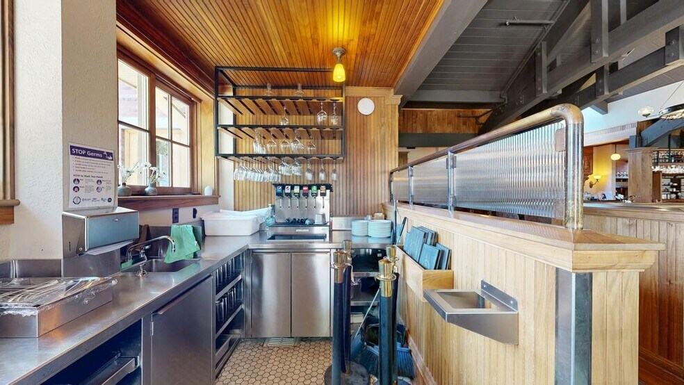 More Photos Of 2401 Montana Ave, Billings General Retail For Sale