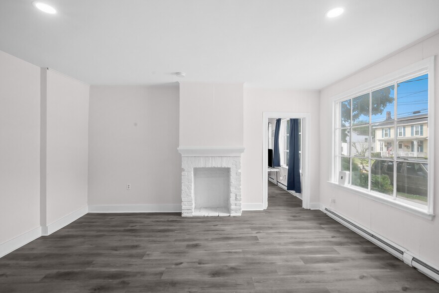 More Photos Of 26 John Ringo Rd, Ringoes Apartments For Sale