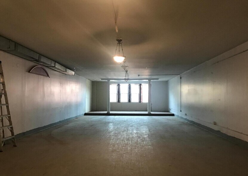 More Photos Of 3824-3830 N Broad St, Philadelphia Storefront Retail Office For Sale