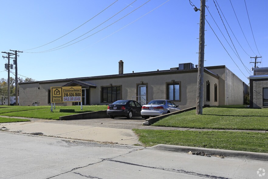 More Photos Of 14501 Industrial Ave, Maple Heights Manufacturing For Lease
