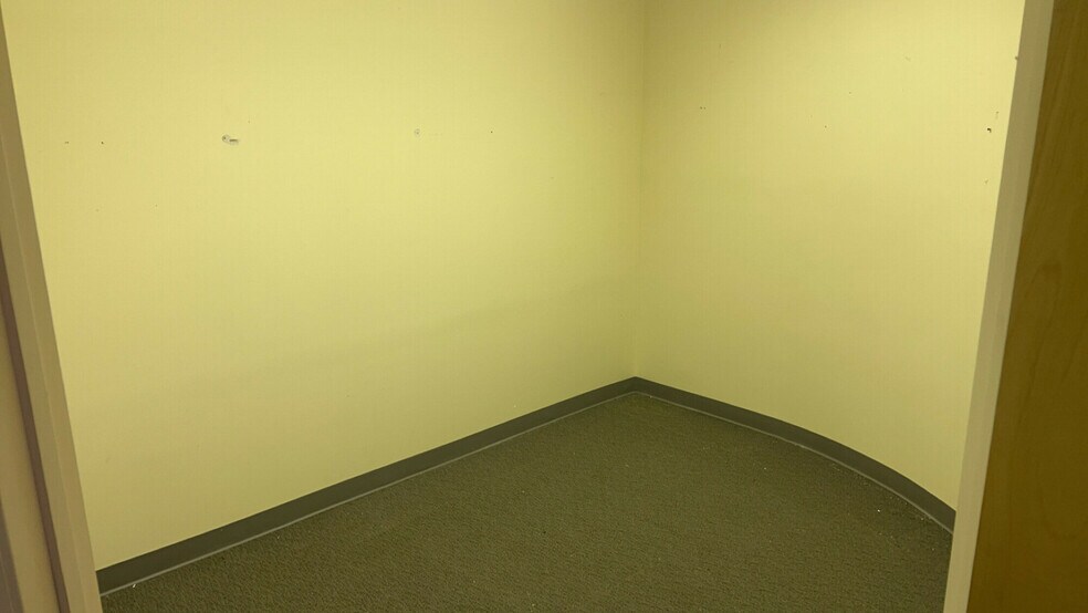 More Photos Of 11907 Montgomery Rd, Cincinnati Medical For Lease