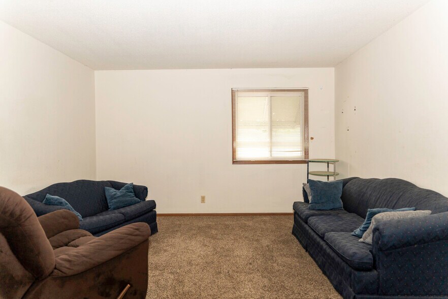 More Photos Of 5120 Walnut St, Omaha Apartments For Sale