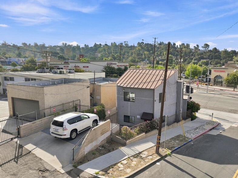 More Photos Of 1063 Colorado Blvd, Eagle Rock Medical For Sale