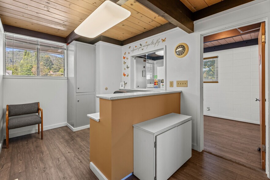 More Photos Of , Ukiah Office For Sale
