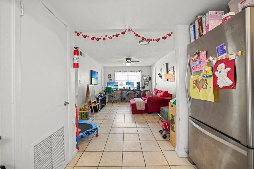 More Photos Of 7108 S Kissimmee St, Tampa Multifamily For Sale