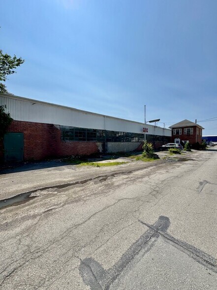 More Photos Of 295 Meadow Ave, Washington Warehouse For Sale