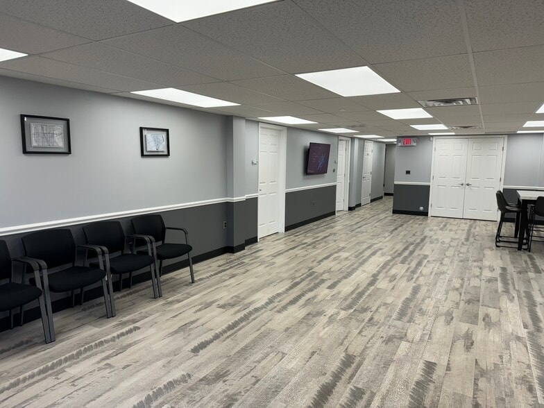 More Photos Of 670 N Beers Bldg 3 St, Holmdel Medical For Sale