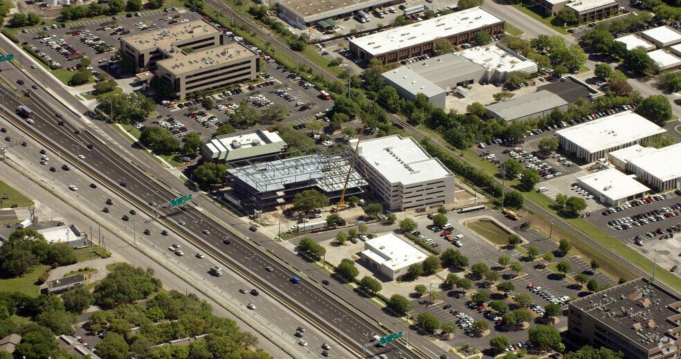 More Photos Of 8611 N Mo Pac Expy, Austin Medical For Lease