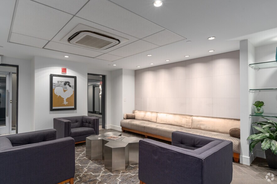 More Photos Of 1616-1618 Walnut St, Philadelphia Apartments For Lease