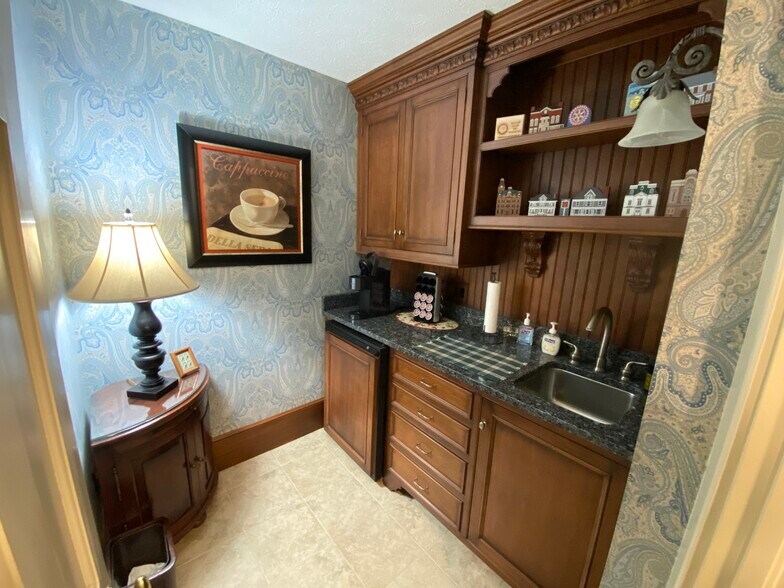 More Photos Of 505 N Market St, Wooster Office For Lease