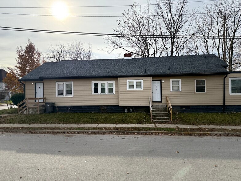 Primary Photo Of 3178 N Capitol Ave, Indianapolis Apartments For Sale