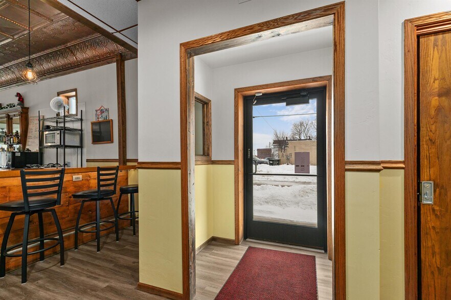 More Photos Of 1027 S Main St, Oshkosh Restaurant For Sale