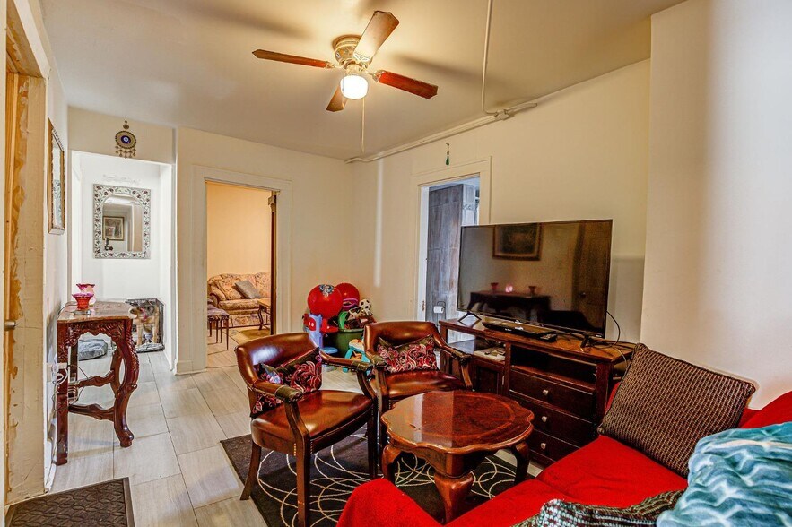 More Photos Of 216 E Main St, Batavia Storefront Retail Residential For Sale